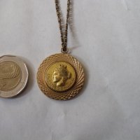 позлатен медальон -Улпия Сердика, снимка 2 - Колиета, медальони, синджири - 35477865