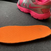 Nike pink 25, снимка 2 - Детски маратонки - 32895993