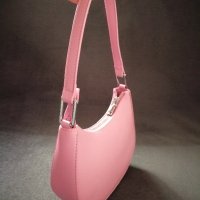 Малка дамска кожена чанта за рамо в розов цвят, снимка 5 - Чанти - 43733574