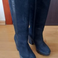 Дамски велурени Ботуши - Calvin Klein Jeans, снимка 1 - Дамски ботуши - 43905902