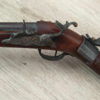 Декоративен пистолет пепелник, снимка 7 - Антикварни и старинни предмети - 43829331