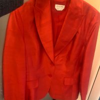 Продавам елегантно италианско червено сако от копринен шантунг , снимка 8 - Сака - 39932781