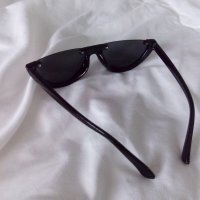 Ретро слънчеви очила с полукръгла рамка тип котешко око, снимка 4 - Слънчеви и диоптрични очила - 33472325