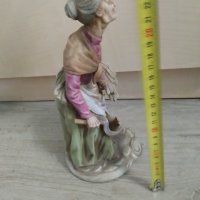 порцеланова статуетка, снимка 2 - Други ценни предмети - 40530321