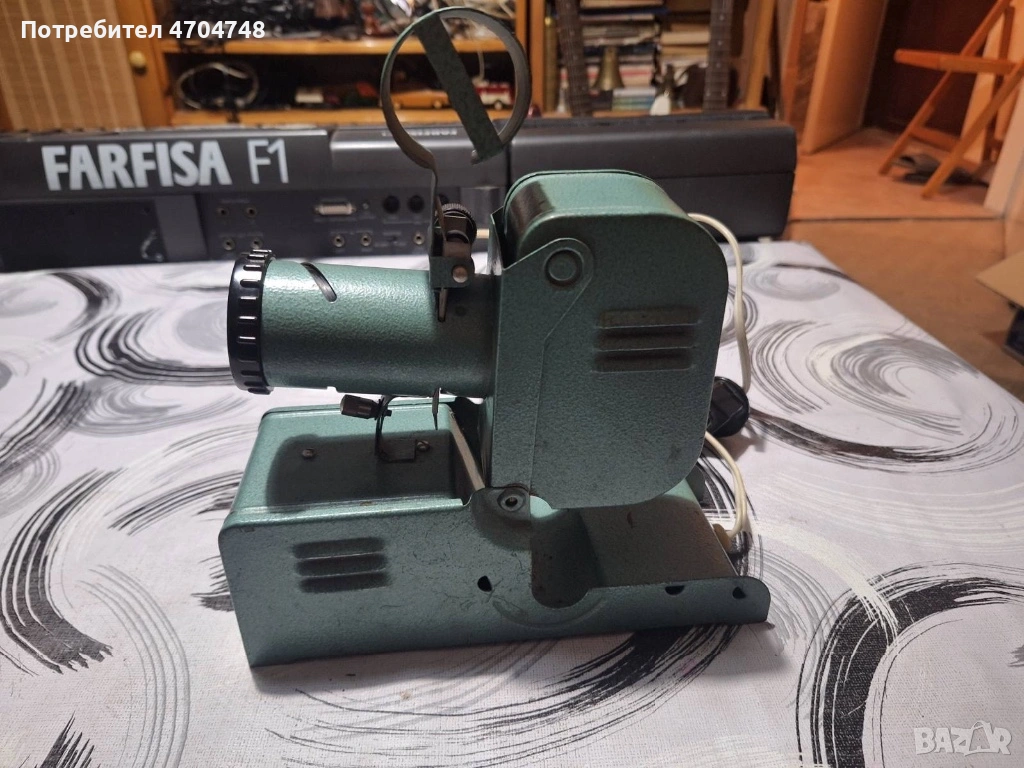 Стар прожекционен апарат, снимка 1