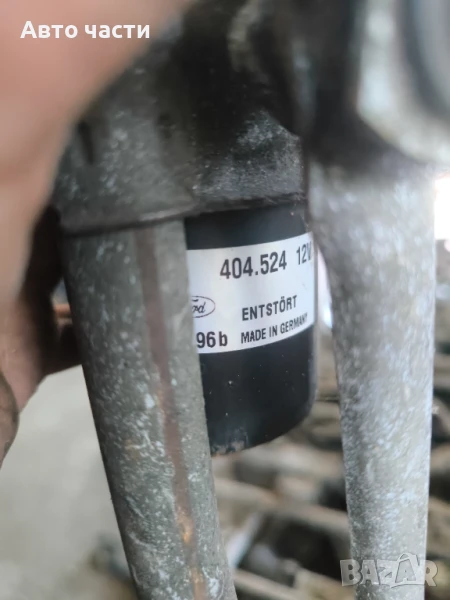 2009 Ford Transit 2.4 TDCI Мотор и лостове за предни чистачки 404.524, снимка 1