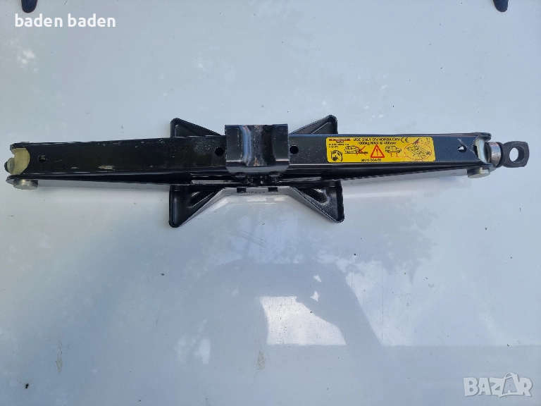 Honda CRV - оригинален крик, снимка 1