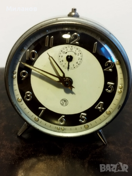 Стар механичен будилник, настолен часовникн часовник, снимка 1