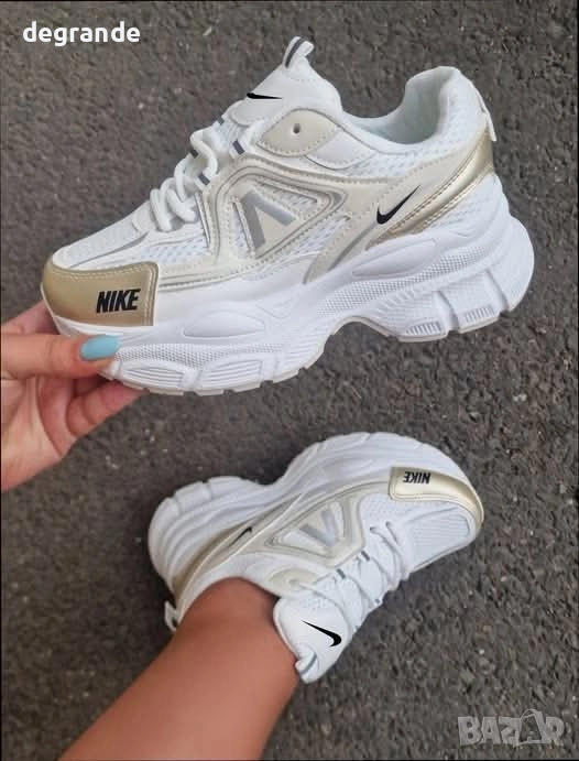 Дамски маратонки Nike, снимка 1