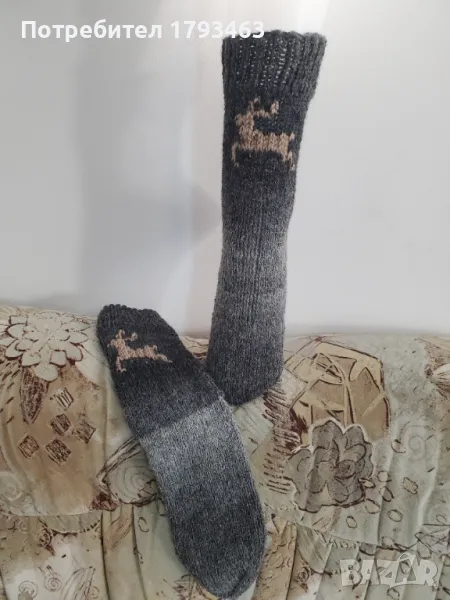 Ръчно плетени мъжки  коледни чорапи размер 39, снимка 1