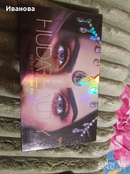 Палитра на Huda Beaty , снимка 1