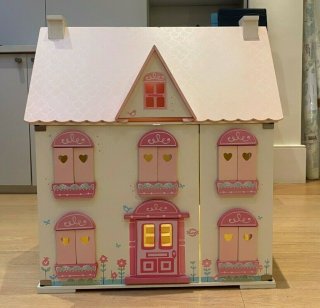 Къщи и мебели за кукли • Обяви на ТОП цени — Bazar.bg