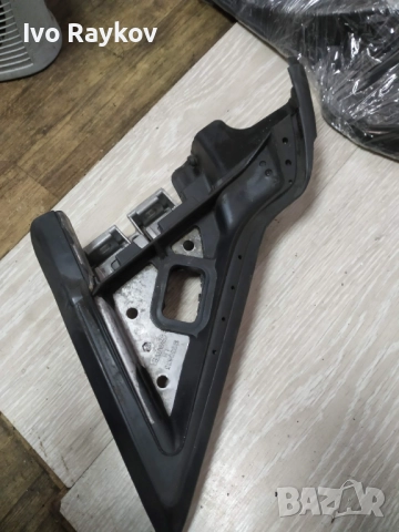Скоба за огледало на шофьорската врата за Saab 9 3 кабриолет 12830635 12830635, снимка 2 - Части - 52091644