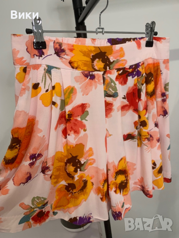 Дамски къси панталони в размер М, снимка 14 - Къси панталони и бермуди - 44867071