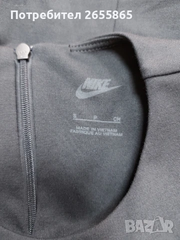 Кроп топ Nike, снимка 11 - Корсети, бюстиета, топове - 50706496