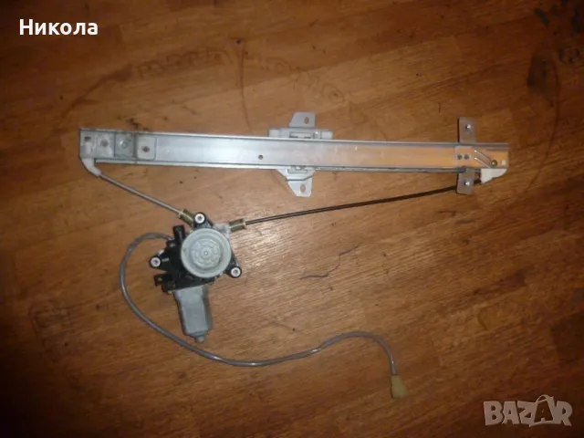 Заден ляв стъклоповдигач Сузуки Витара-4 врати, снимка 3 - Части - 47268997