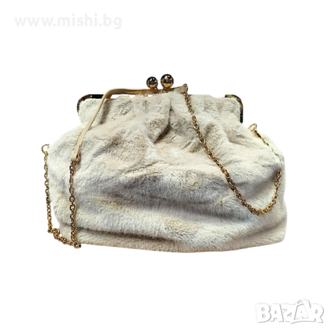 Дамска модерна чанта през рамо със закопчане