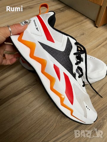 Оригинални мъжки маратонки Reebok Zig Elusion Energy Releases! 44,5 н, снимка 1 - Маратонки - 43975163