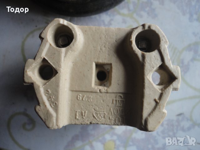 Армейски  бакелитов контакт , снимка 7 - Антикварни и старинни предмети - 43002833