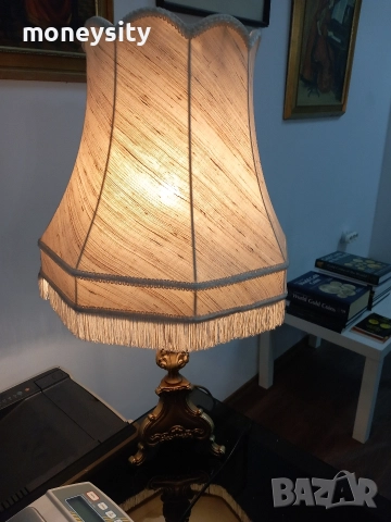 Настолна лампа уникат