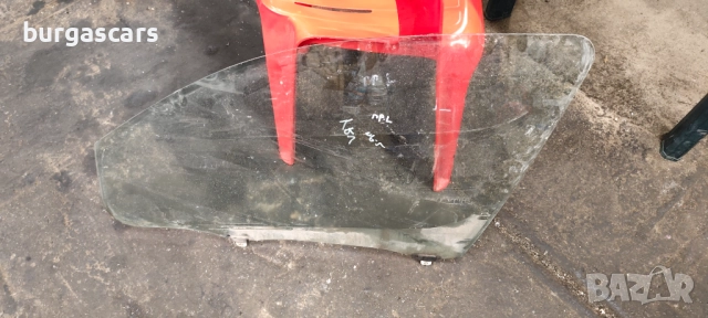 Стъкло странично предна лява врата Daihatsu Yrv - 40лв