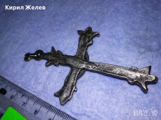 НЕОГОТИЧЕСКИ МЕТАЛЕН ЛАКИРАН СРЕБРИСТ АРТ КРЪСТ РАЗПЯТИЕ 37694, снимка 6 - Колиета, медальони, синджири - 40684975