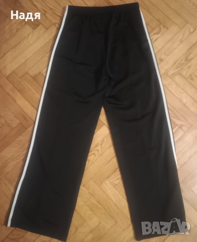 Оригинално Дамско долнище Adidas Adicolor Classic Firebird, снимка 2 - Спортни екипи - 52865890