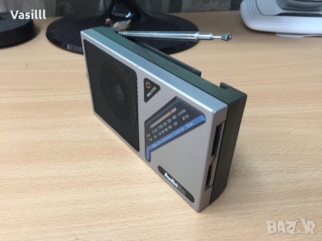 портативен радиоприемник AudioTon *отлично състояние* , снимка 3 - Радиокасетофони, транзистори - 26611863