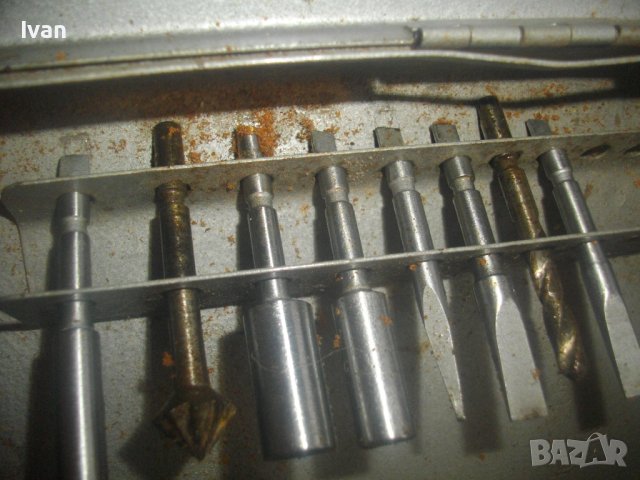 1982г-СССР/Руска Ръчна Реверсивна Отвертка с Накрайници-Комплект-Метална Кутия-Професионален-18Части, снимка 4 - Отвертки - 43326027