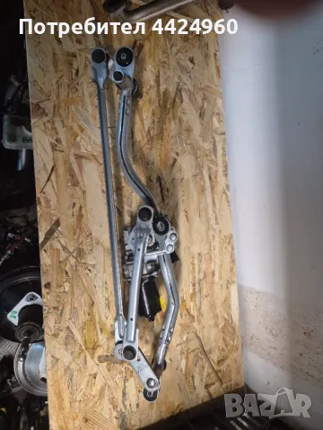 Механизъм моторче чистачки ауди а4 б8.5 , снимка 2 - Части - 49904052
