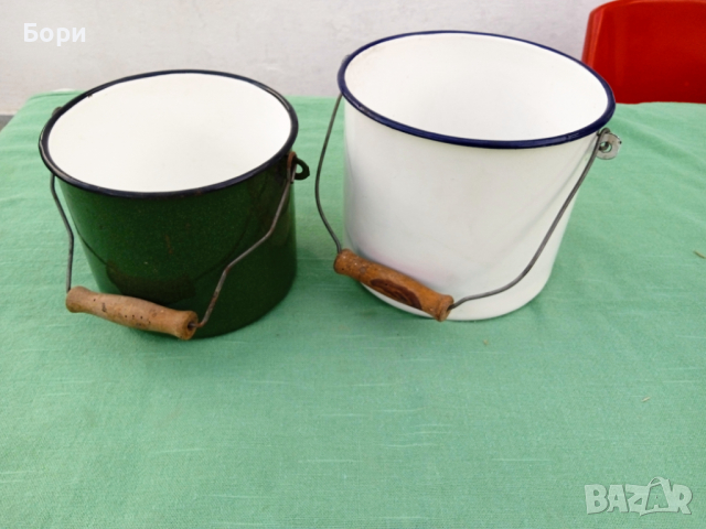 Стари Емайлирани котелки не са ползвани