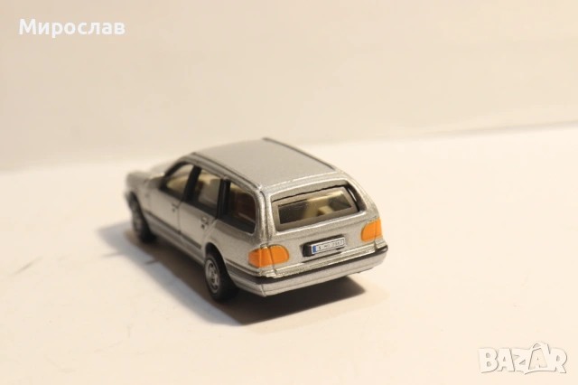 1:64?? HONGWELL MERCEDES BENZ Е КОЛИЧКА МОДЕЛ, снимка 6 - Колекции - 53606085