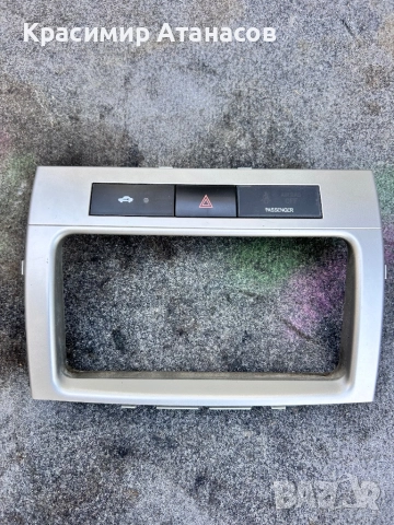 55417-0F010. Рамка навигация за Тойота корола версо. 2004-2008г.53734A0