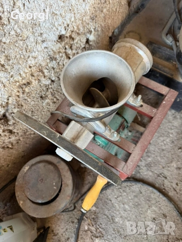 Електрическа месомелачка , снимка 2 - Месомелачки - 52927632