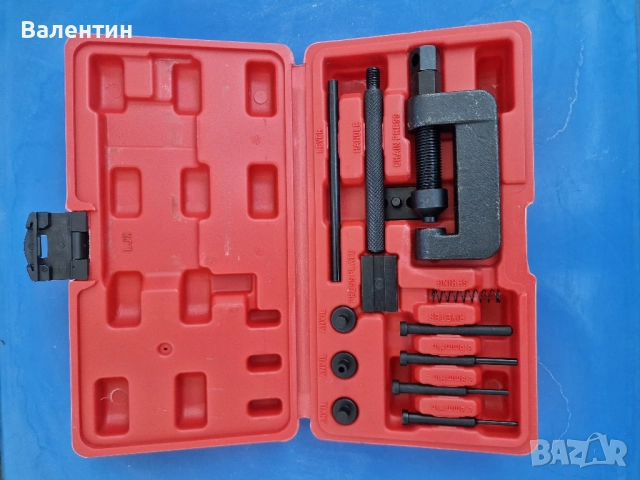 Инструмент за монтаж/демонтаж на вериги за мотори