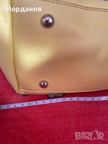 Жълта дамска чанта 37х35, снимка 8 - Чанти - 43613484