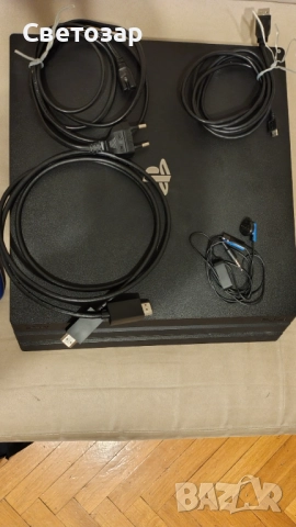 PS4 PRO.4K 1TB+подарък., снимка 3 - PlayStation конзоли - 52360575