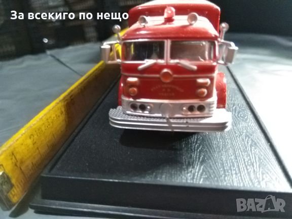 Колекционерски, пожарникарски камиони и коли различни народности и години, снимка 2 - Колекции - 27367029