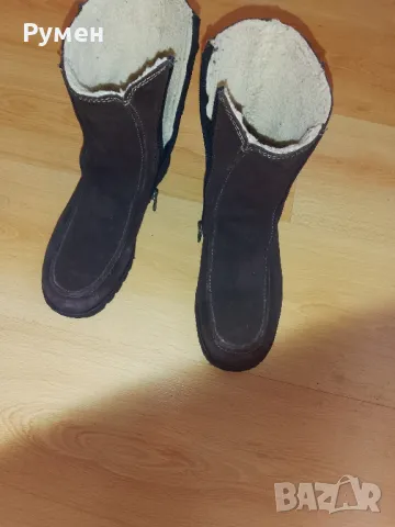 Дамски велурени боти