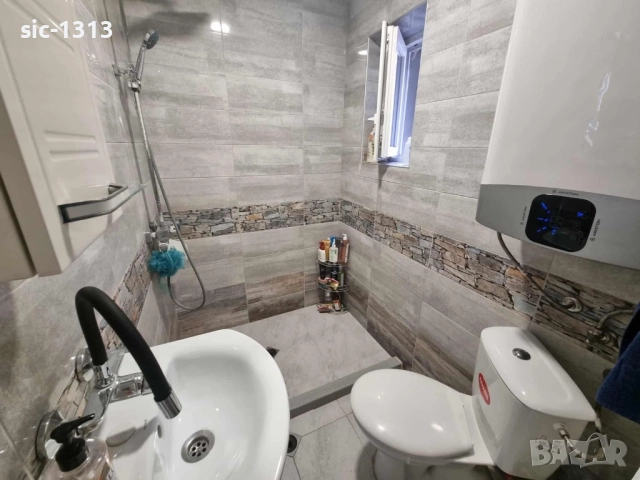 Продавам етаж от къща самостоятелен идеален Център, снимка 8 - Къщи - 52541111