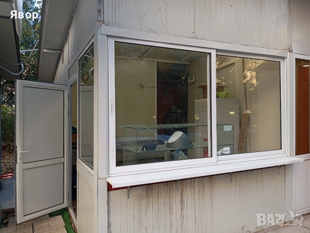 Павилион на топ място за фаст фууд или други дейности 