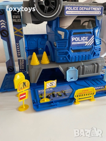 Полицейски камион - паркинг - 2 в 1, снимка 17 - Коли, камиони, мотори, писти - 51417320