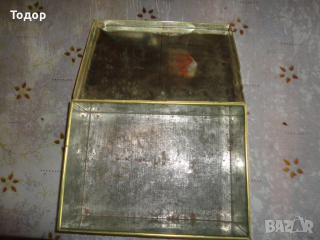 Страхотна ламаринена тенекиена кутия 6, снимка 5 - Антикварни и старинни предмети - 43775823