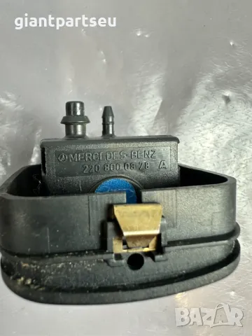 Бутон Регулация Седалка за Мерцедес Mercedes-benz W220 2208000878, снимка 2 - Части - 49333261