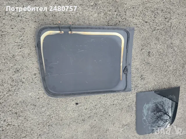 Стъкла задни врати Рено Канго 2016, снимка 3 - Резервни части за телефони - 49870689