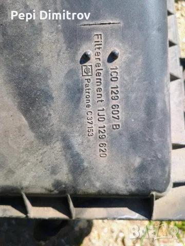 1C0129607B Кутия за въздушен филтър Volkswagen New Beetle , снимка 3 - Части - 50036792