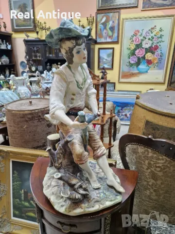 Страхотна голяма антикварна италианска порцеланова фигура статуетка Capodimonte , снимка 4 - Антикварни и старинни предмети - 48695580
