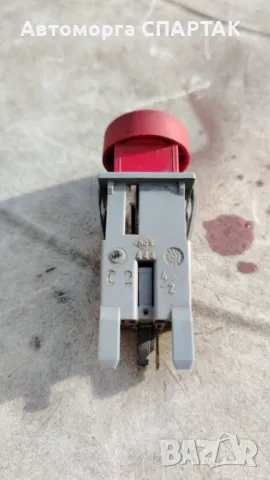 Бутон аварийни светлини за Peugeot Partner, снимка 2 - Части - 48830525