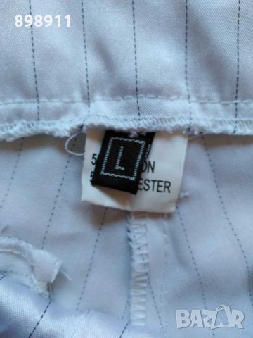 Бял сатенен панталон на райета, снимка 5 - Панталони - 28766953