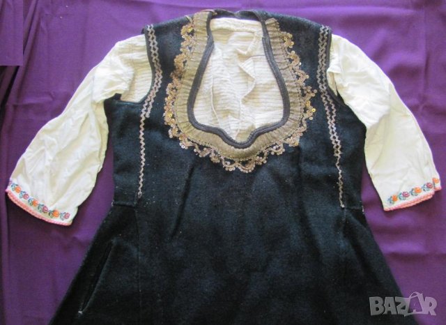 19 век Фолк Арт Женски Костюм Мъниста и Златна Сърма, снимка 3 - Антикварни и старинни предмети - 35197456